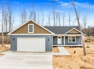 2195 Cottonwood Ave, Grawn, MI 49637