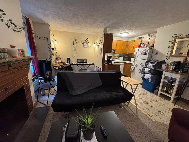 344 Market St #6 — Photo 3