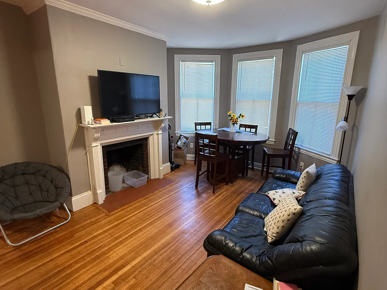 4 bed, 1102 sqft, $4,800 — Photo 2