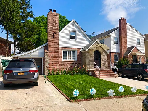15117 11th Ave Photo 1