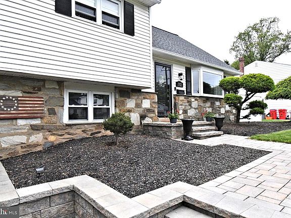 3rd image of 712 Ivyland Rd