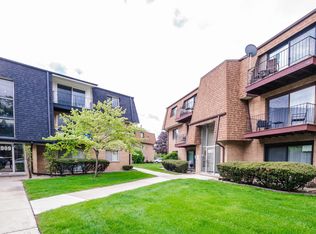 4917 W 109th St APT 301, Oak Lawn, IL 60453