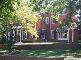 1 Bowtell Ct, Middletown, NJ 07748