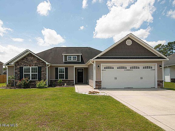 2nd image of 207 Imperial Ln