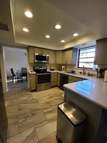 3163 SE Quanset Cir Photo 1