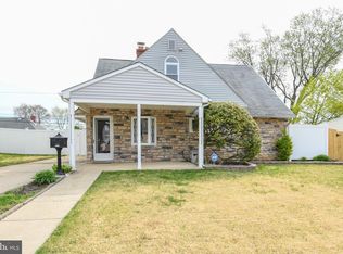 9225 Treaty Rd, Philadelphia, PA 19114