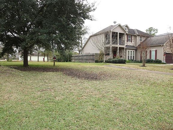 3rd image of 1327 Du Barry Ln