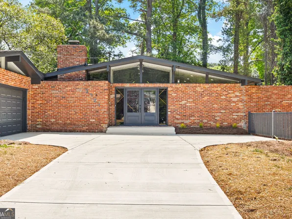 3721 Greentree Farms Dr, Decatur, GA 30034