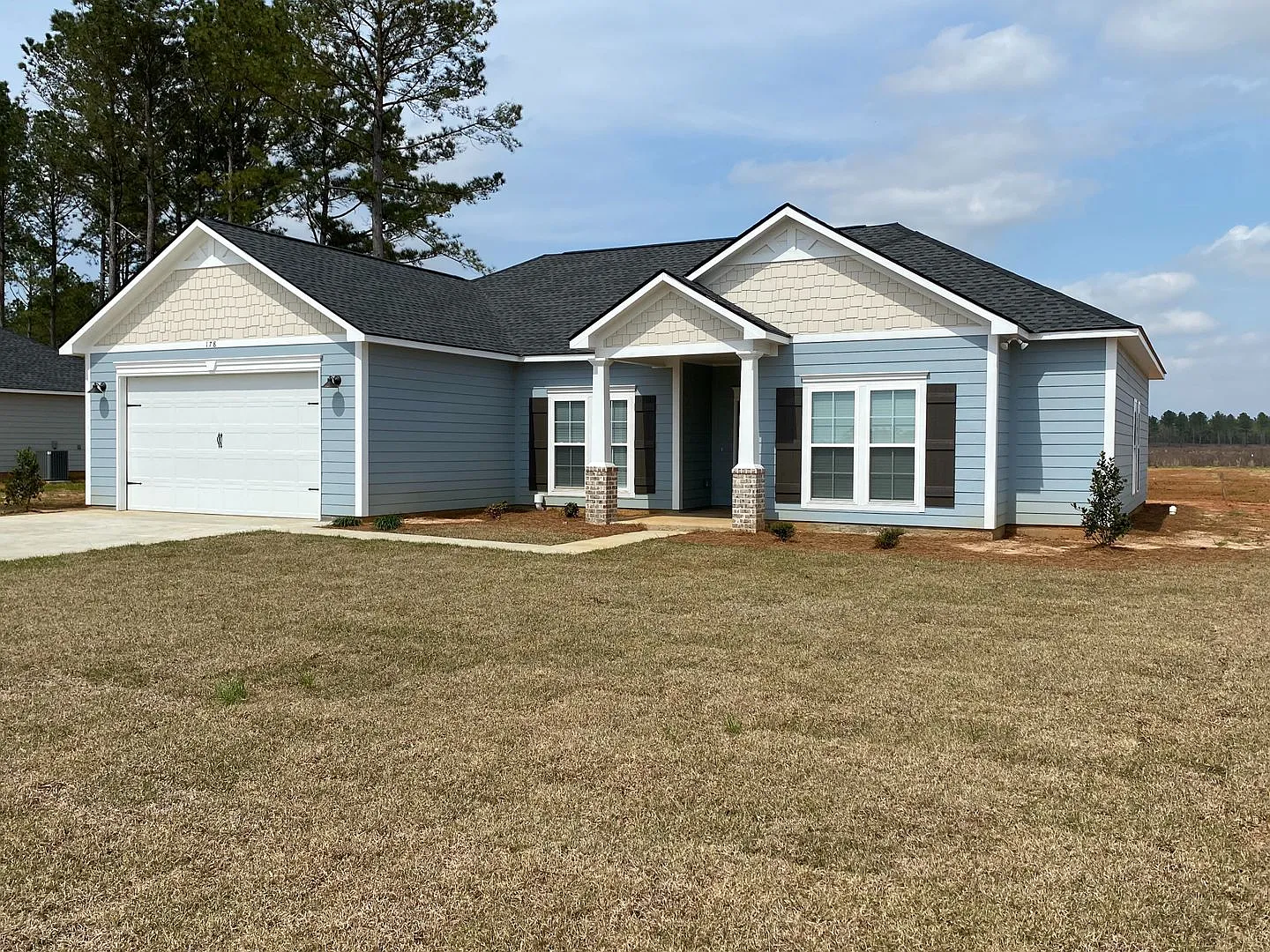 Live Oak Dr, 178 — Photo 1