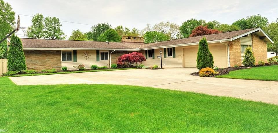 1st image of 20795 Brandywine Dr