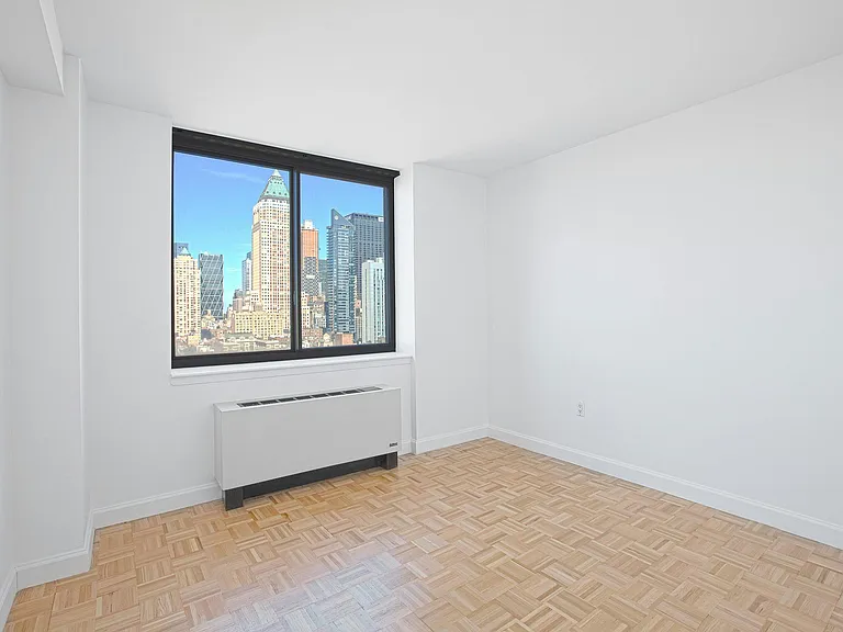 360 W 43rd St #S15E — Photo 5