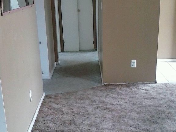 4th image of 623 Melvin St #A