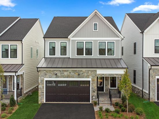 43282 Greeley Sq, Ashburn, VA 20148