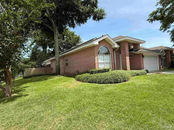 5437 Dynasty Dr, Pensacola, FL 32504
