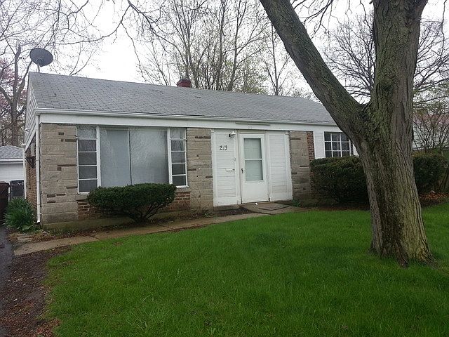 2nd image of 213 Indianwood Blvd
