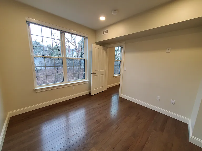 39 Herrick Rd #204 — Photo 11
