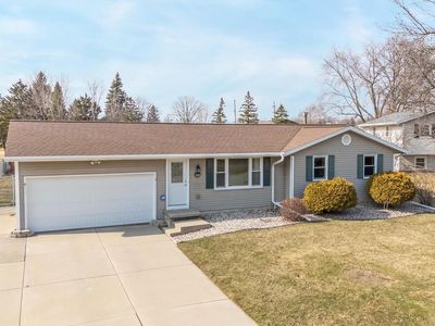 1456 CIRCLE DRIVE, Menasha, WI, 54952