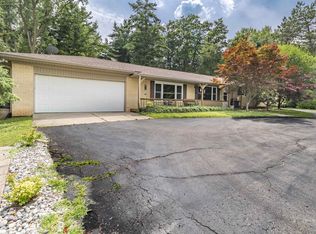 11206 W 33 Mile Rd, Romeo, MI 48065