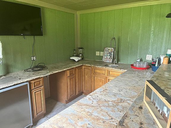 4th image of 10867 Greenway Dr