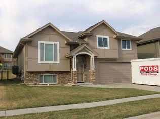 4810 Spring Cir, Council Bluffs, IA 51503