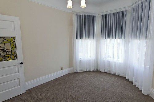 4th image of 728 Shrader St