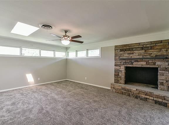4th image of 1103 Lynda Ln