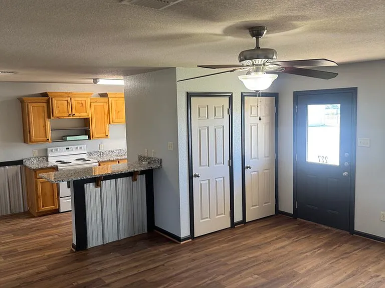 418 County Road 428 — Photo 12
