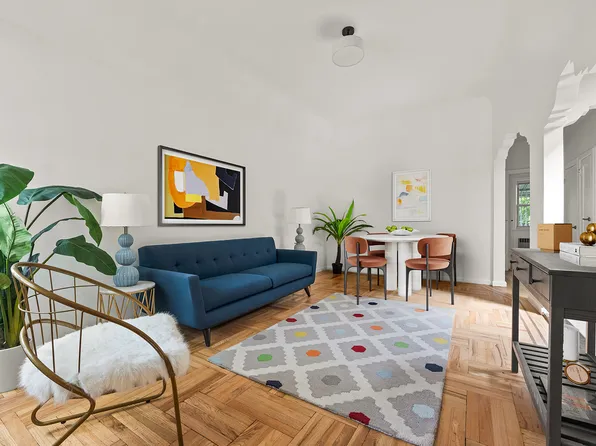 425 Winthrop Street image 1 of 18