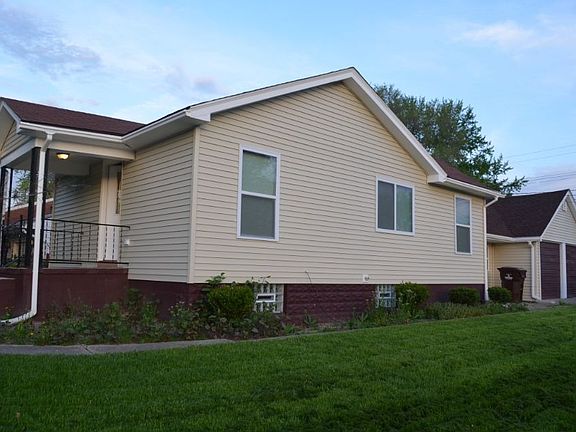 3rd image of 29049 Rush St