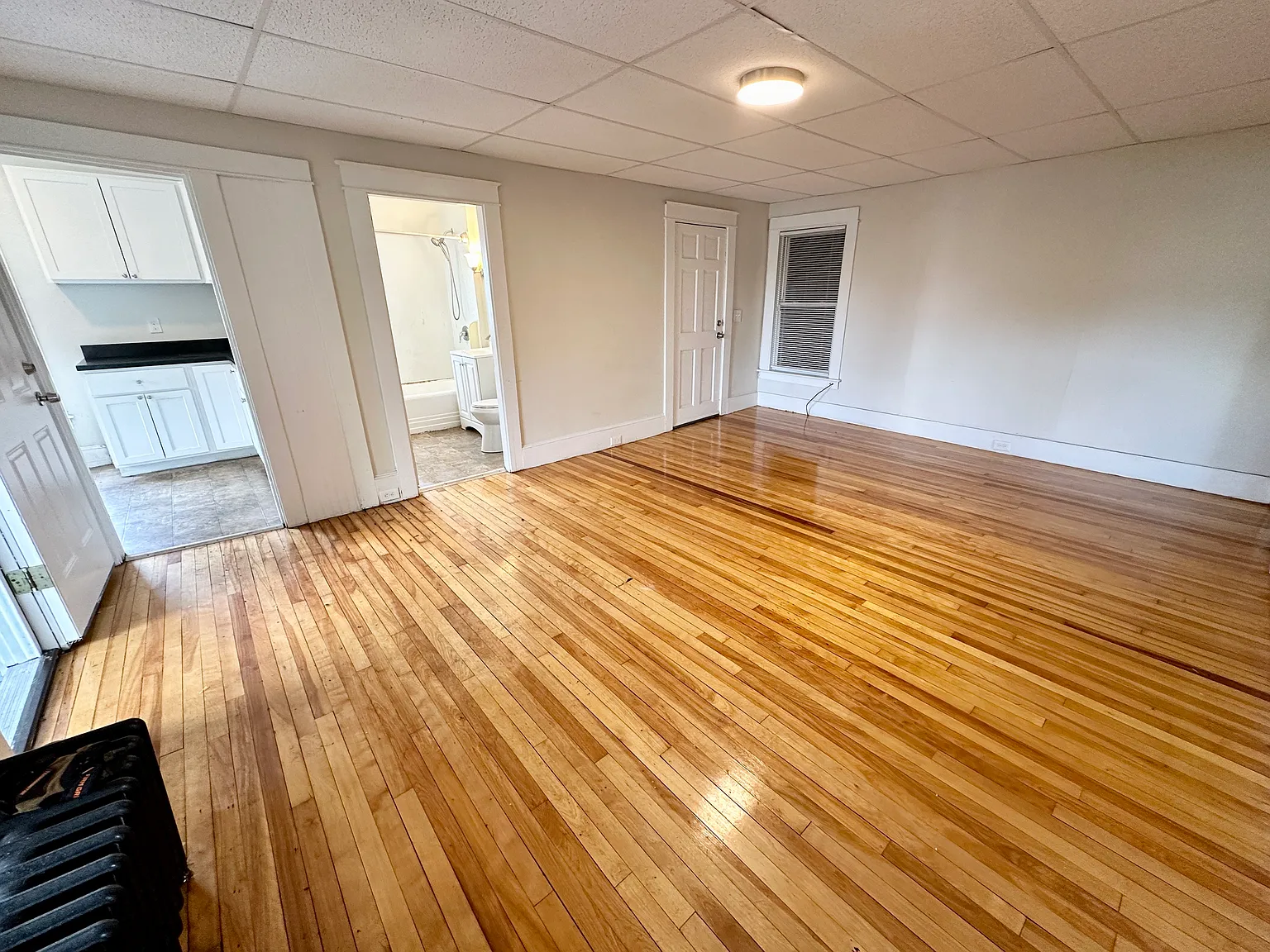2 bed, 1000 sqft, $1,795 — Photo 4