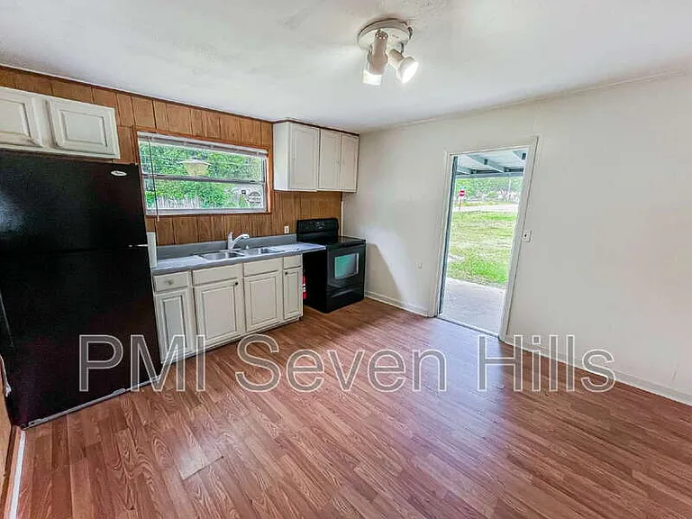 401 Alpha Ave — Photo 11
