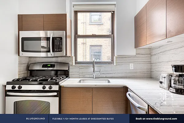 Rented by The Blueground | media 22