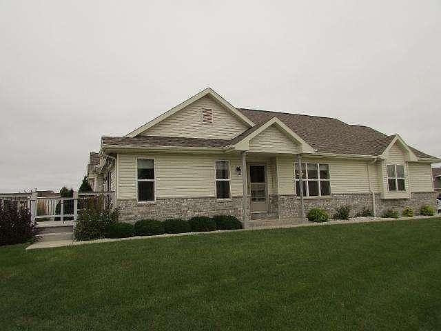 1st image of 761 Stonecrop Dr