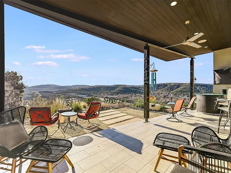 6813 Valburn Dr — Photo 28