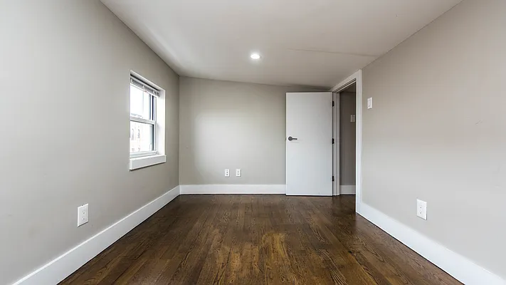 Rented by Nooklyn NYC LLC | media 35