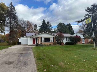672 Wolf River Ave, Shawano, WI 54166