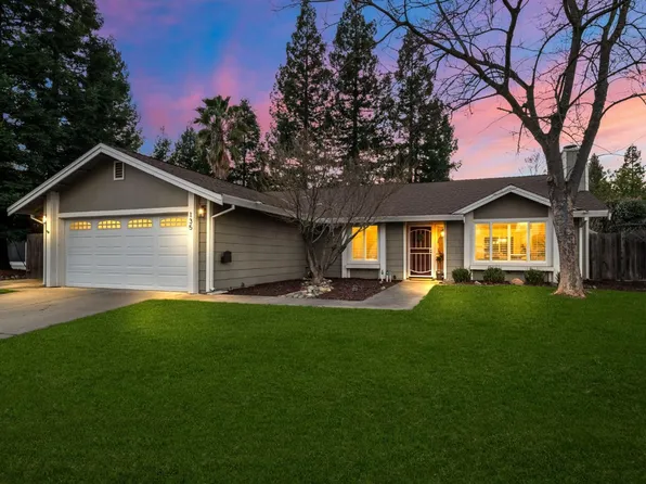 135 McFarland Dr, Folsom, CA 95630