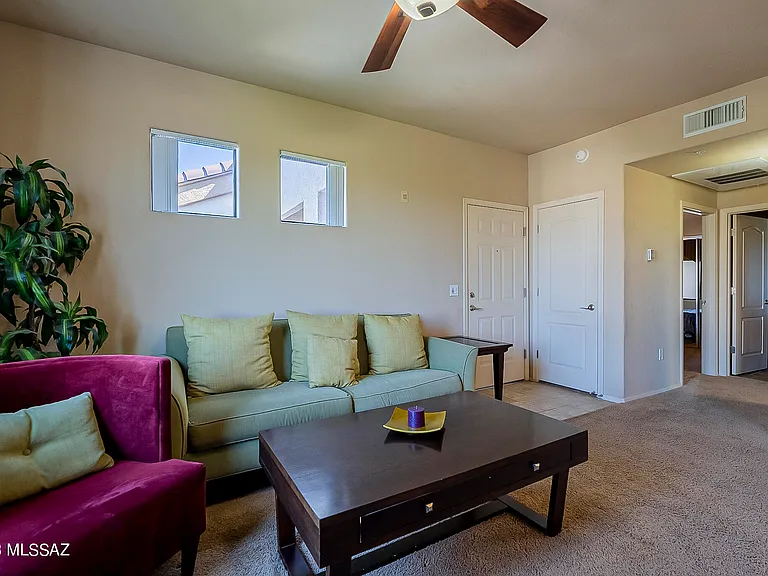2550 E River Rd #16305 — Photo 5