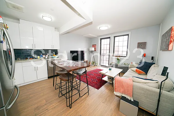 Rented by Sterling Realty Solution Inc | media 3