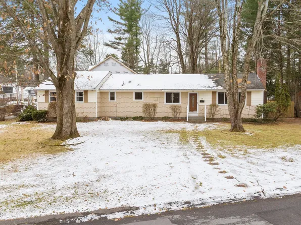 28 Wellington Road, Delmar, NY 12054