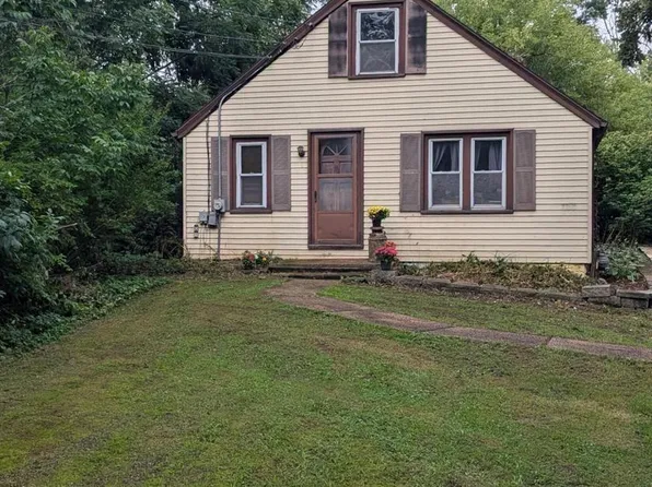 6115 S Linnie Lac DRIVE, New Berlin, WI 53146