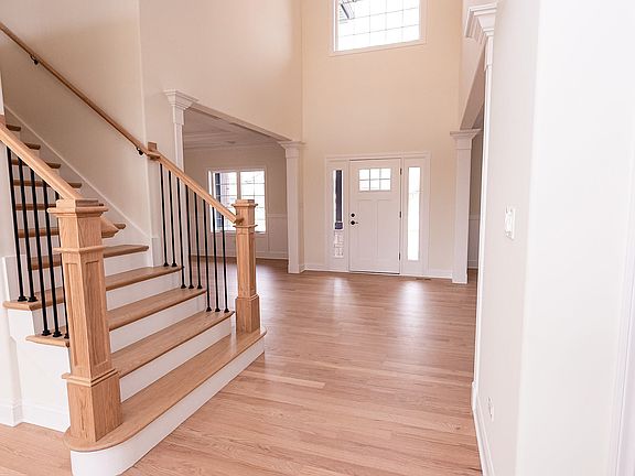 2nd image of 7499 Mayfield Dr