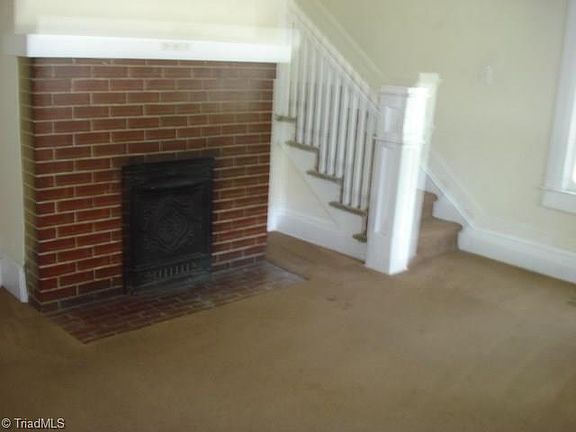3rd image of 909 Walker Ave