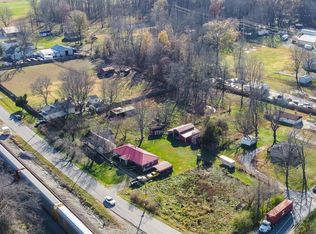 9204 Farmers Ln, Fairdale, KY 40118