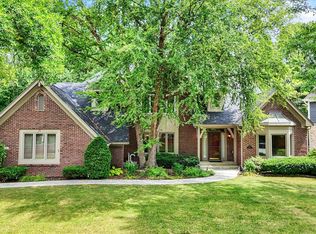 9015 Admirals Pointe Dr, Indianapolis, IN 46236