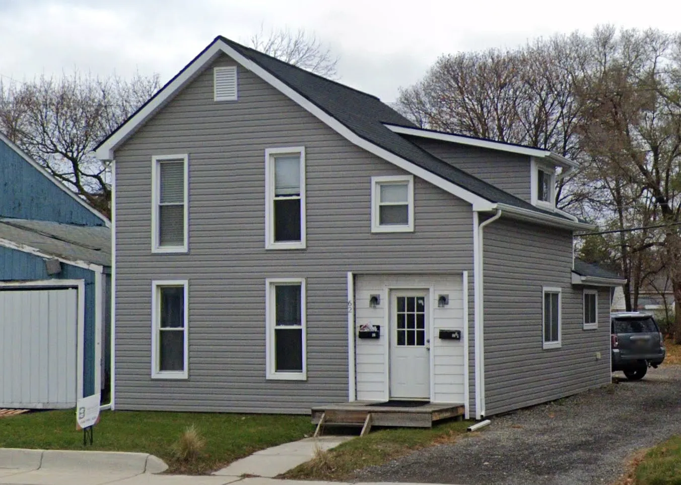 2 bed, 700 sqft, $800 — Photo 1