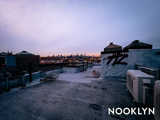 Rented by Jankos Group LLC | media 28