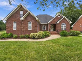809 Chris Ct, Chesapeake, VA 23322