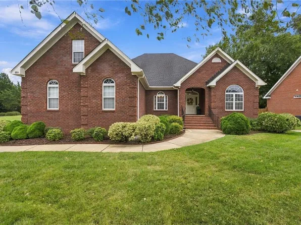 809 Chris Ct, Chesapeake, VA 23322