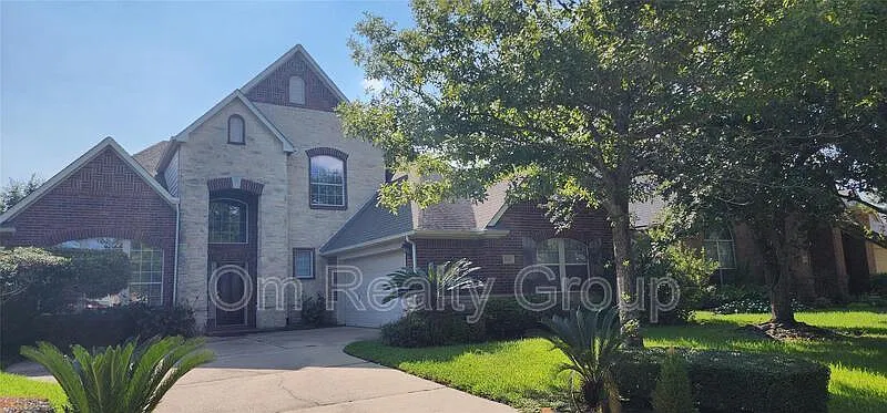 4 bed, 3.0 bath, 3024 sqft, $3,200 — Photo 1